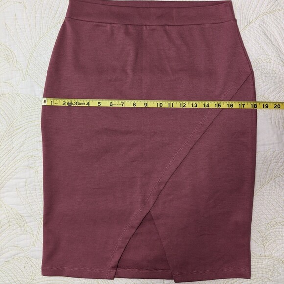 Women's Pencil Skirt Size Large Pull On Elastic Waist By Popular Basics - Picture 4 of 5